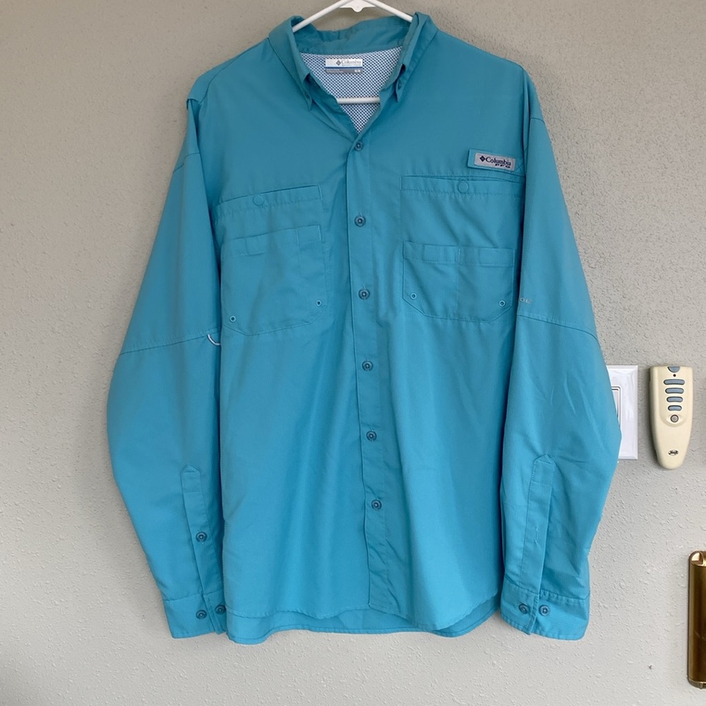 Columbia PFG fishing shirt size medium good condition smoke-free home